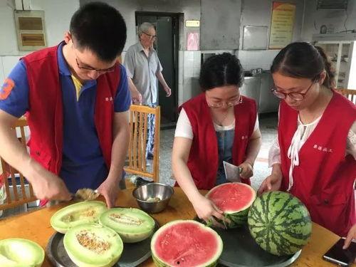 老爷爷吃瓜视频